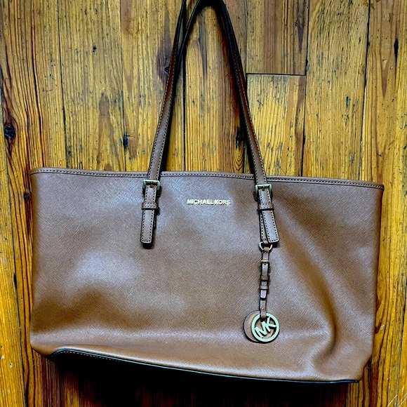 Michael Kors tote - Picture 1 of 12